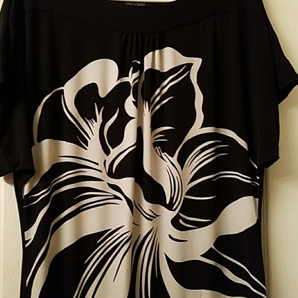 Black and white short sleeved tunic - Picture 2 of 4